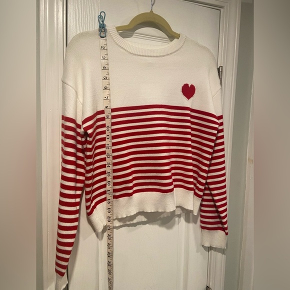NWT Willow & Wind Size L Red Ivory Stripe Heart Knit Crew Neck Pullover Sweater - Picture 7 of 11